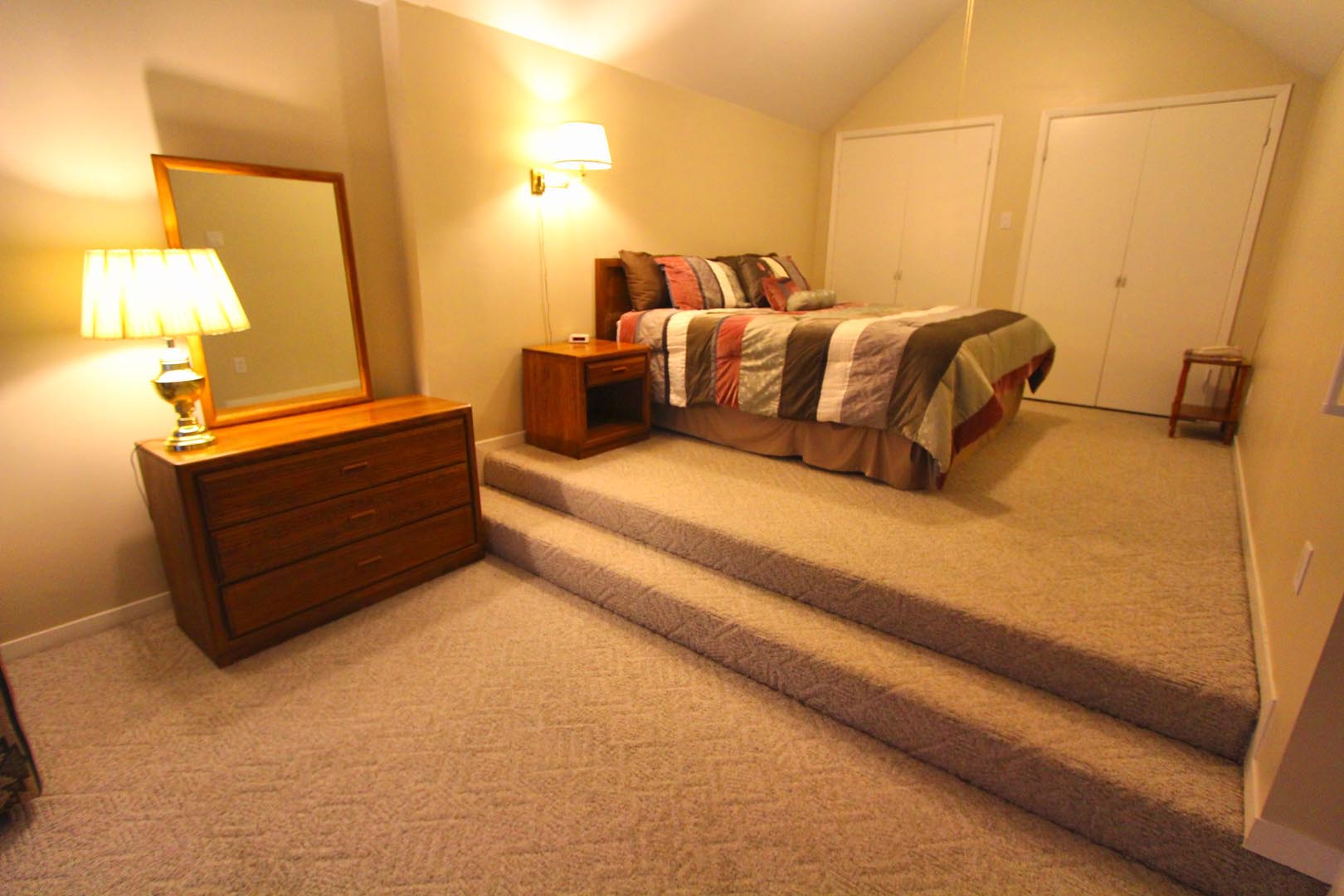 A spacious bedroom at VRI's Ruidoso Downs at Champion Run in New Mexico.